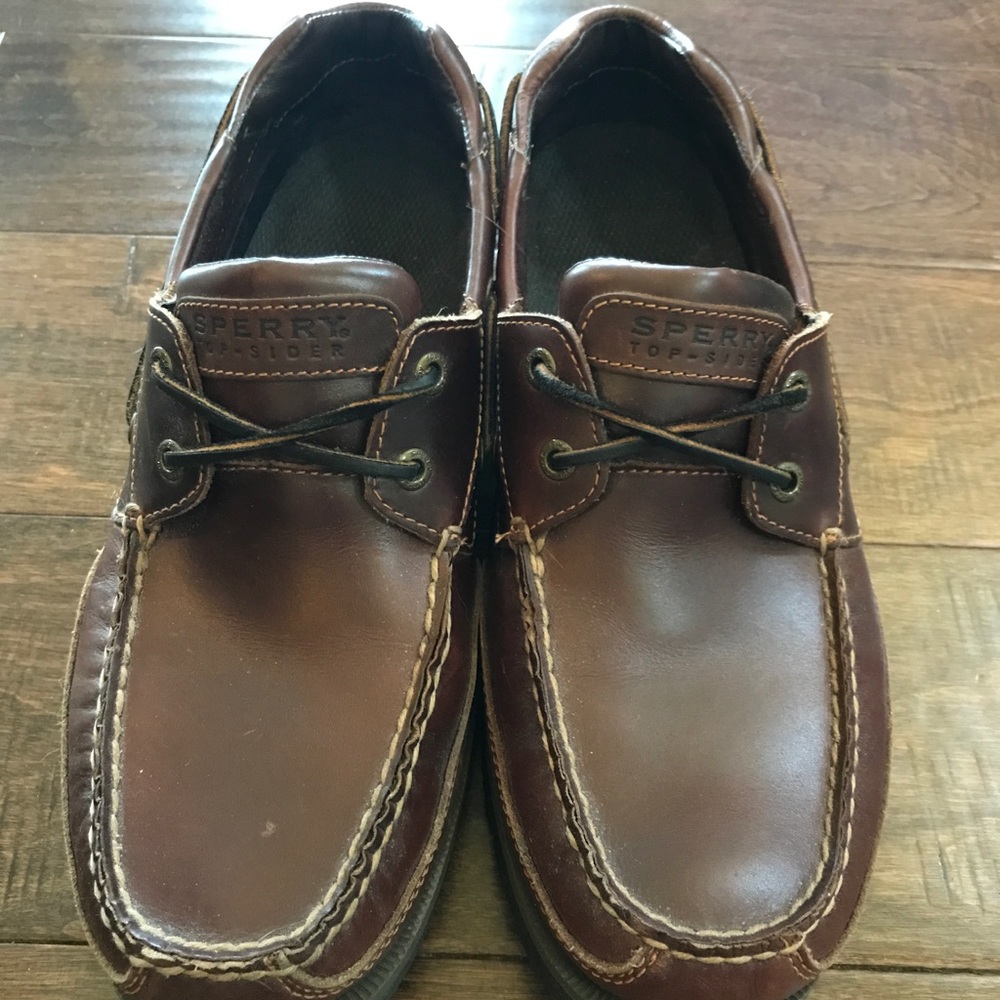 Barely worn leather Sperry top-siders